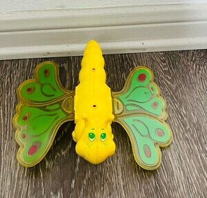 Vintage 1987 Kenner Strawberry Shortcake Butterfly Flitter-Bit wings Toy